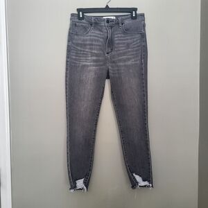 Abercrombie & Fitch Women's Gray Skinny Jeans